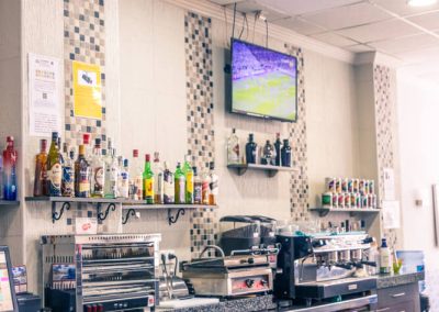 Televisor en Cafetería el Diamante
